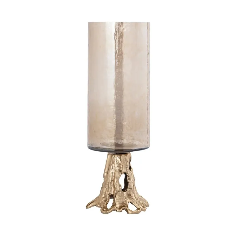 Windlicht aus hochwertigem Glas mit skulpturalem Metallfuß, eleganter Champagner-Optik und edler Lichtwirkung – Quers | PTMD Letzte Chance
