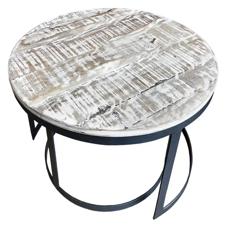 Nur Heute Couchtisch aus recyceltem Massivholz, mit unregelmäßiger Oberfläche, mit pulverbeschichtetem Metallgestell – Austin | MVG Voglrieder