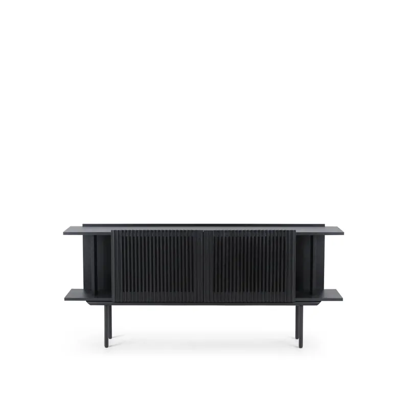 Preisreduziert Sideboard – Schräges Eichenlamellen-Design, Soft-Close-Scharniere, Kabelmanagement-Öffnungen – Louvre | Njordec