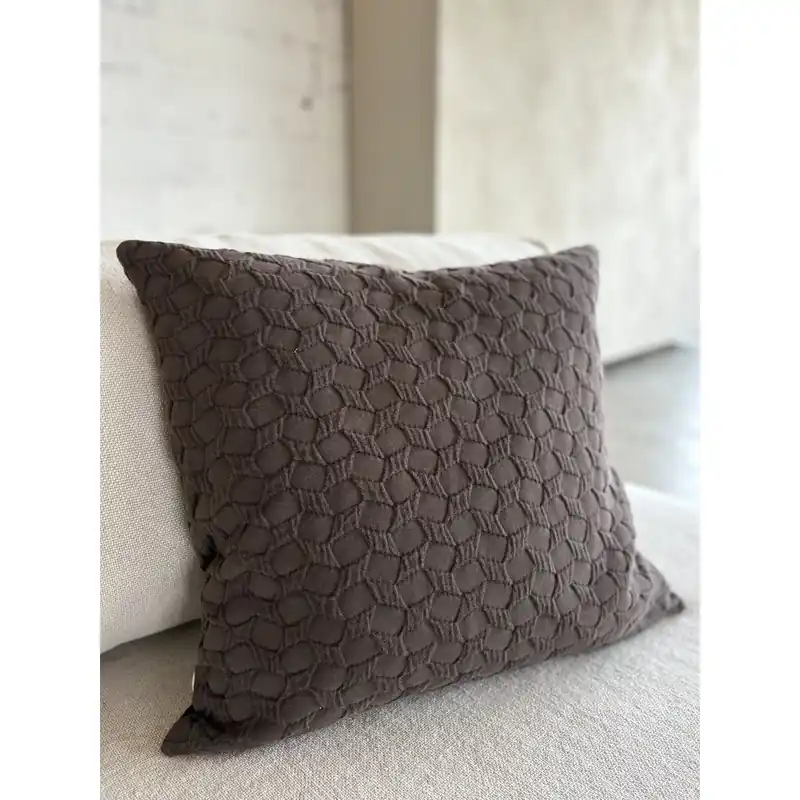 Kissenbezug – Jacquard-Gewebe, Bio-Baumwolle, Verdeckter Reißverschluss, Handwerkliche Verarbeitung – Ella | Studio Femme Home Neu Im Sortiment