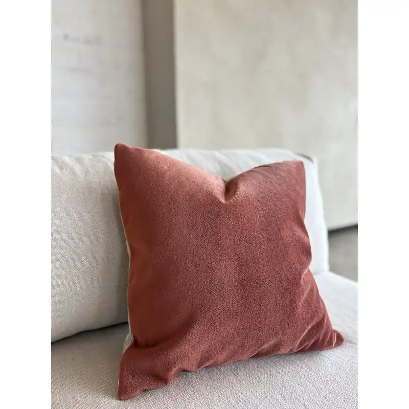 Highlight Kissenbezug – Satiniertes Mohairvelours, Cradle to Cradle Bronze-zertifiziert, Recyceltes Polyester – Sara | Studio Femme Home