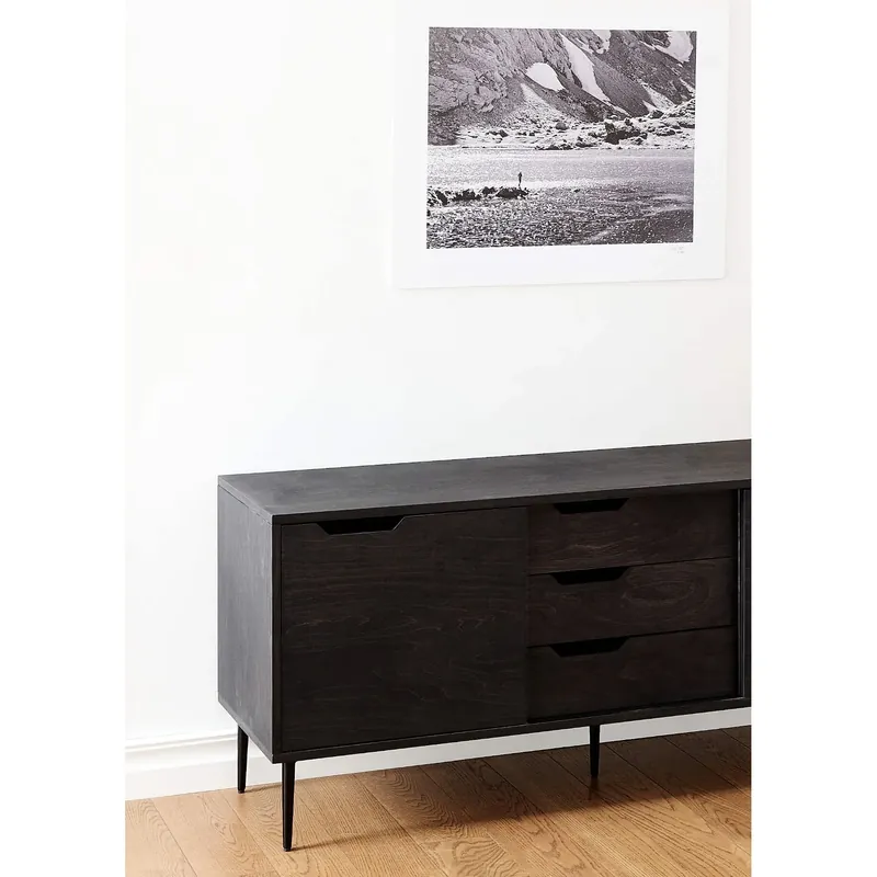 Direktkauf Sideboard – Eichenfurnier, Schwarz lackiertes Finish, Soft-Close-Schubladen, verstellbare Metallbeine – Noble | Radis