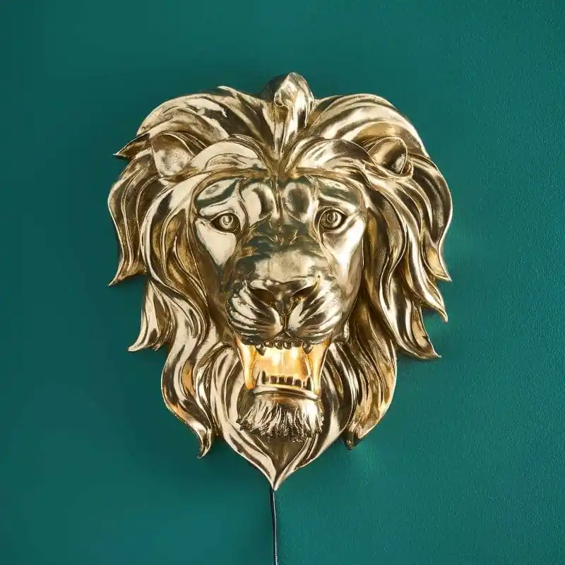 Wandleuchte – Skulpturales Design, Tiermotiv, Polyresin-Konstruktion, Goldenes Finish – King Lion | WERNS Preis Gesenkt