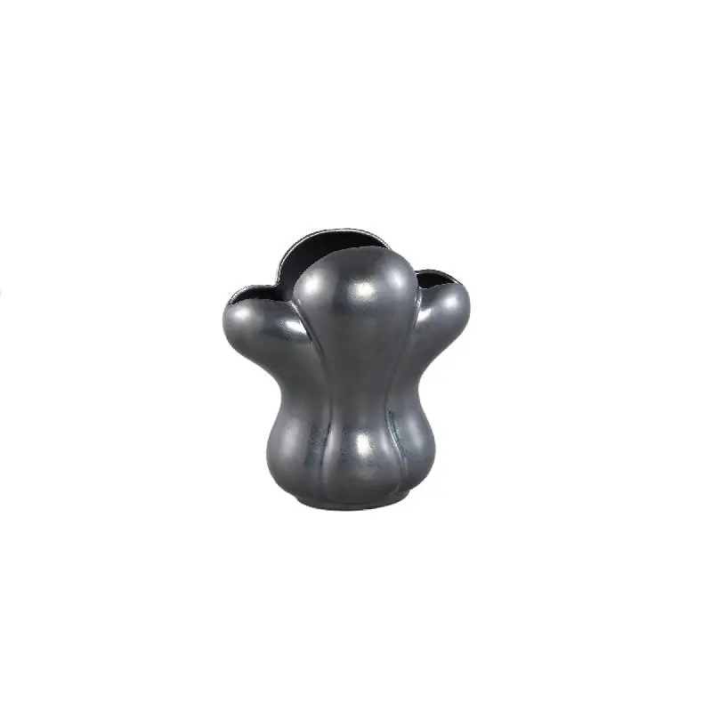 Vase – schwarze Farbgestaltung, französisches Lilienmotiv, keramische Oberfläche, S – Mellie | PTMD Saisonangebot