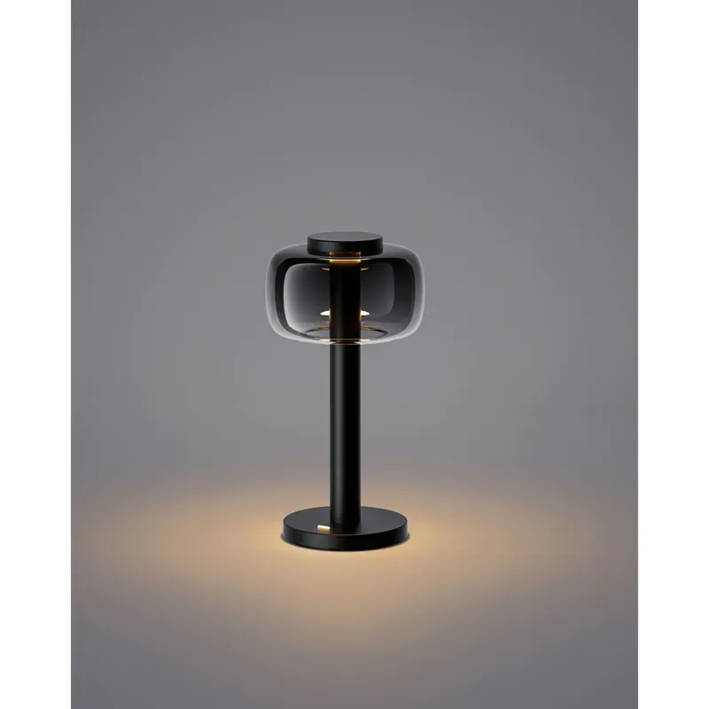 Neue Kollektion Tischleuchte – Kabellos, Dimmbar, Glasdesign - Odeon | ELLE Decoration