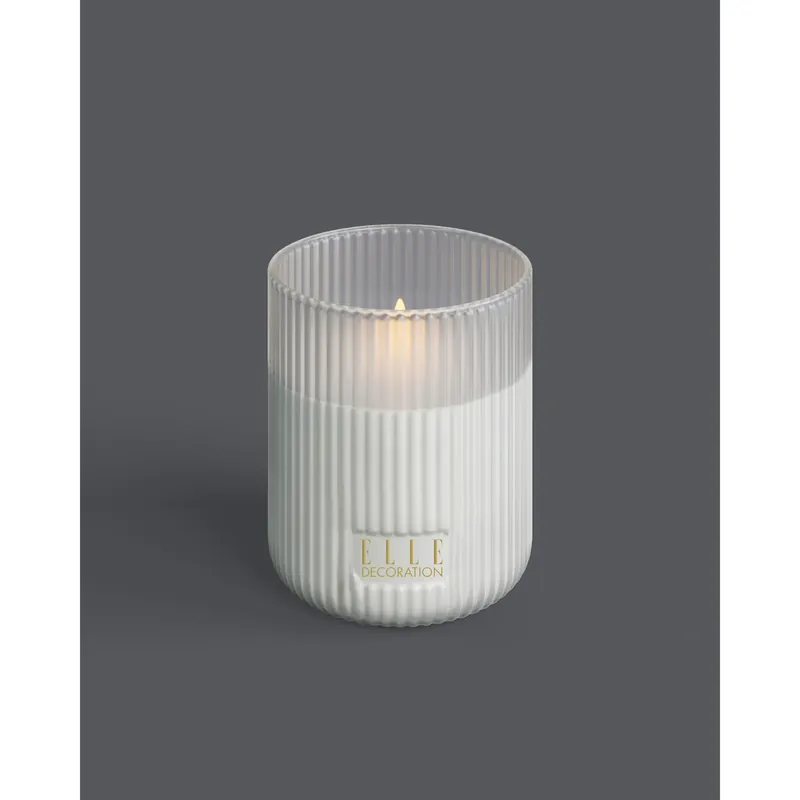 Geprüft LED-Kerze – Geriffeltes Glas, Echtwachs Optik, Flackernde LED - Belleville | ELLE Decoration