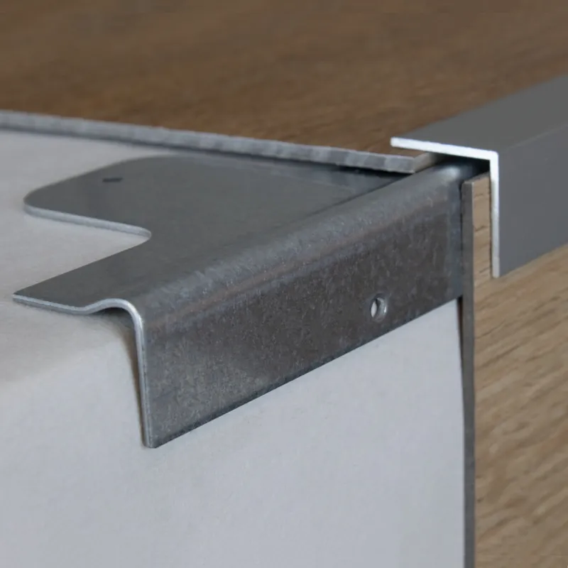 Begrenztes Angebot Auer Treppenkanten- & Winkelprofile Höhe 15 mm Breite 42 mm Reparaturwinkel für Holztreppen
