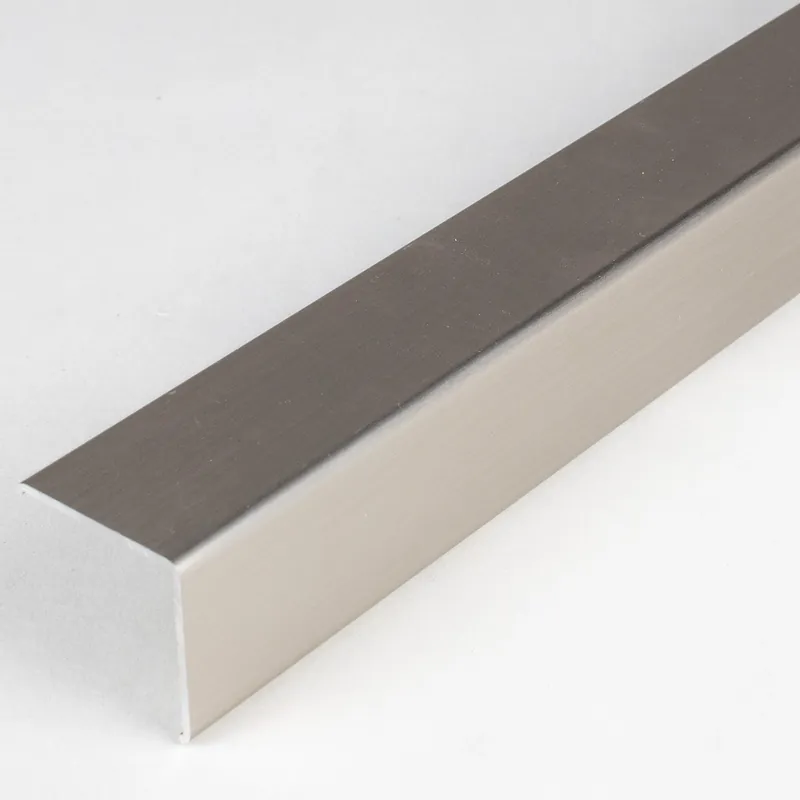 Auer Bau- & Montageprofile Requena Breite 20 - 25 mm Eckschutzwinkel Aluminium Nur Heute