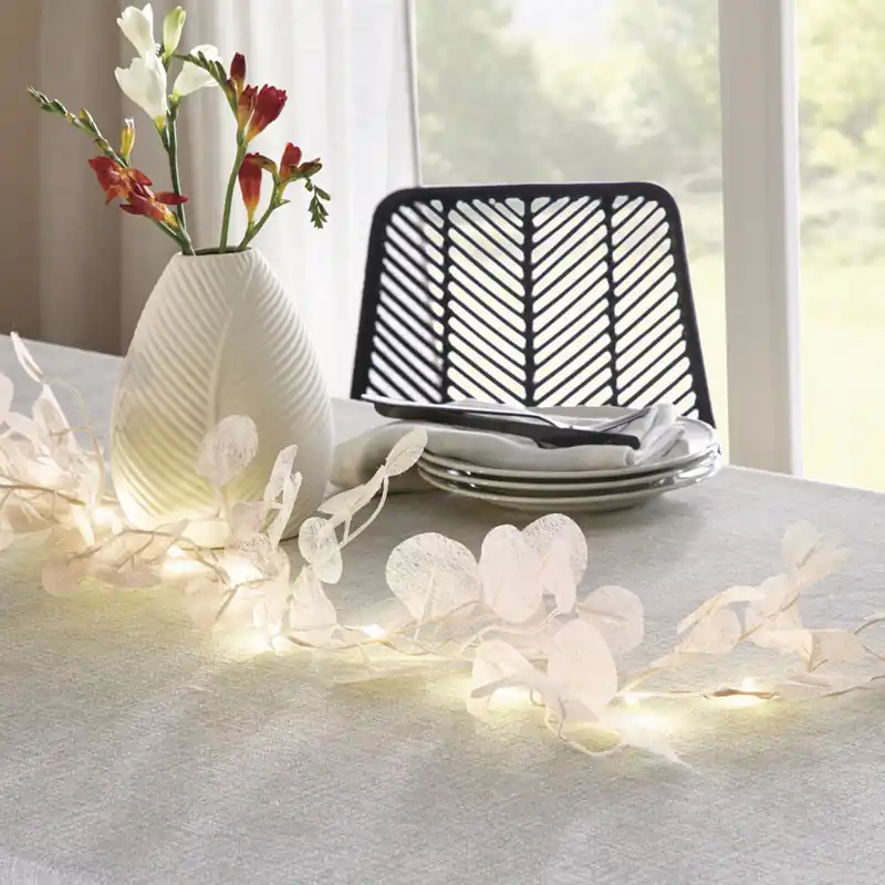 Sonderaktion LED-Girlande "Soft Leaves"