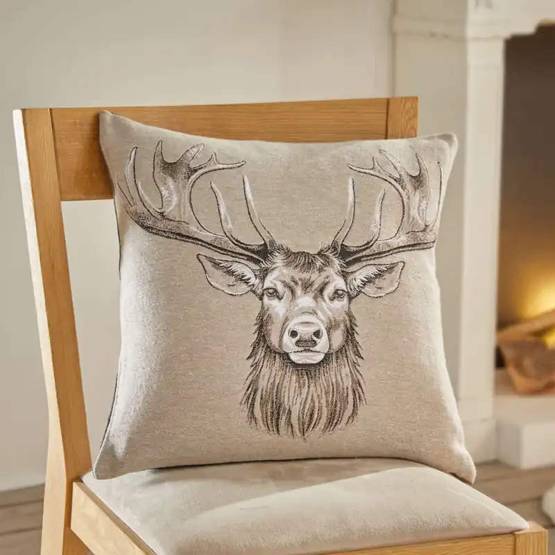 Rabatt Kissenhülle "Cozy Deer"