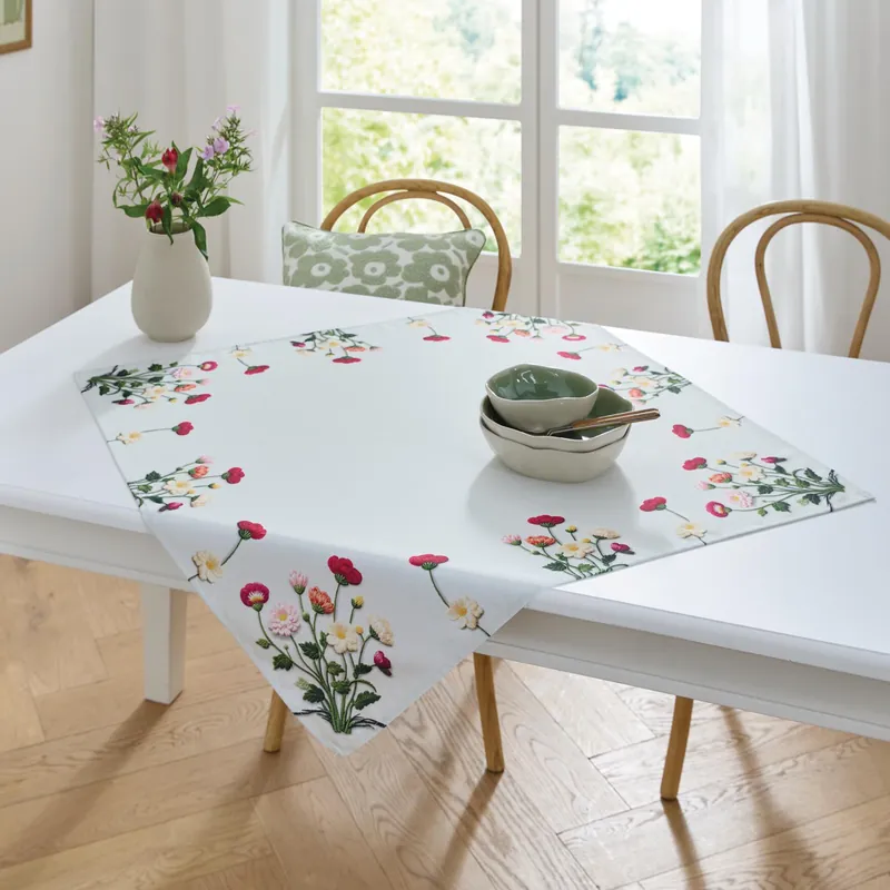 Preisreduziert Tischdecke "Blumenprint"