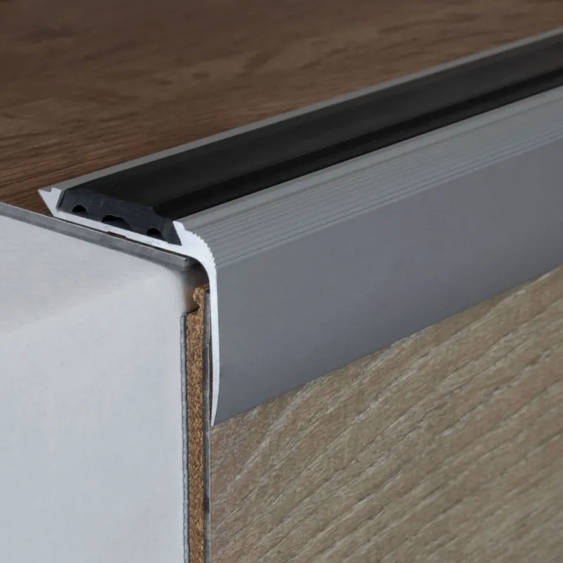 Auer Treppenkanten- & Winkelprofile Enna Höhe 23 mm Breite 40 mm Aluminium eloxiert Mega-Angebot