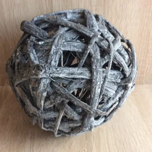 Billig Dekokugel aus Rindenholz
