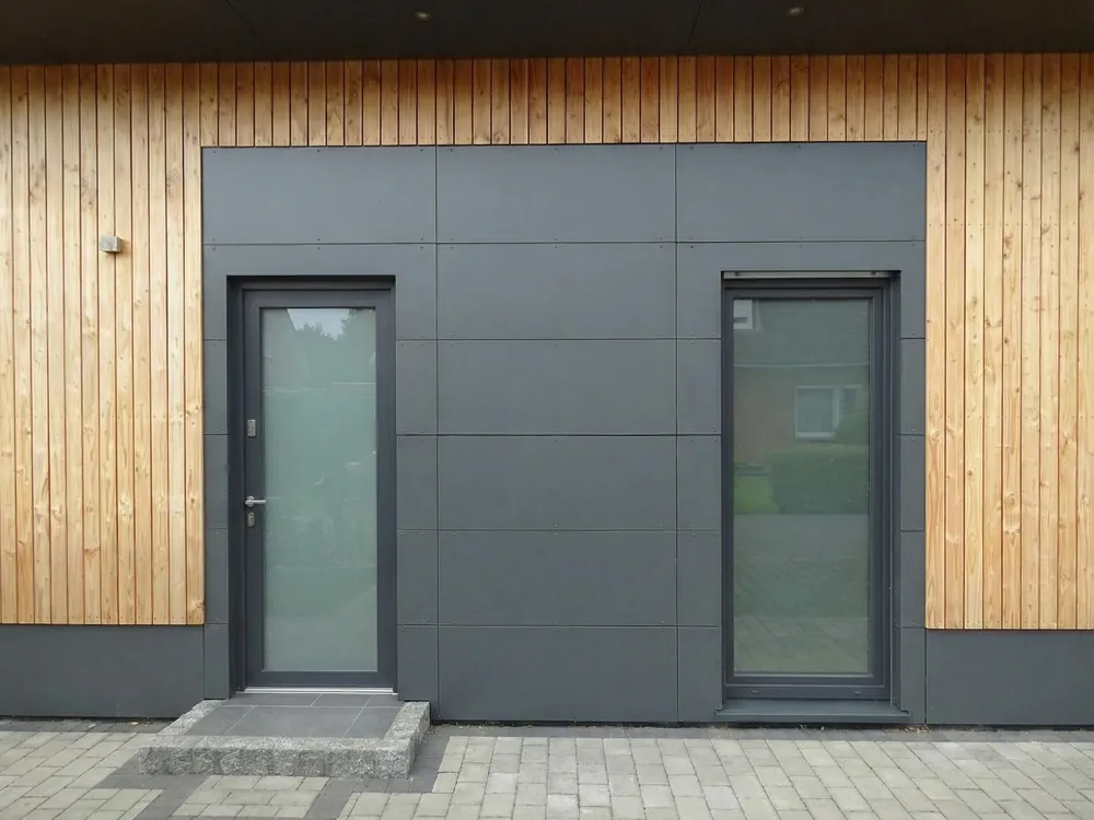 Preisknaller HPL Fassadenplatten in 4 Farben